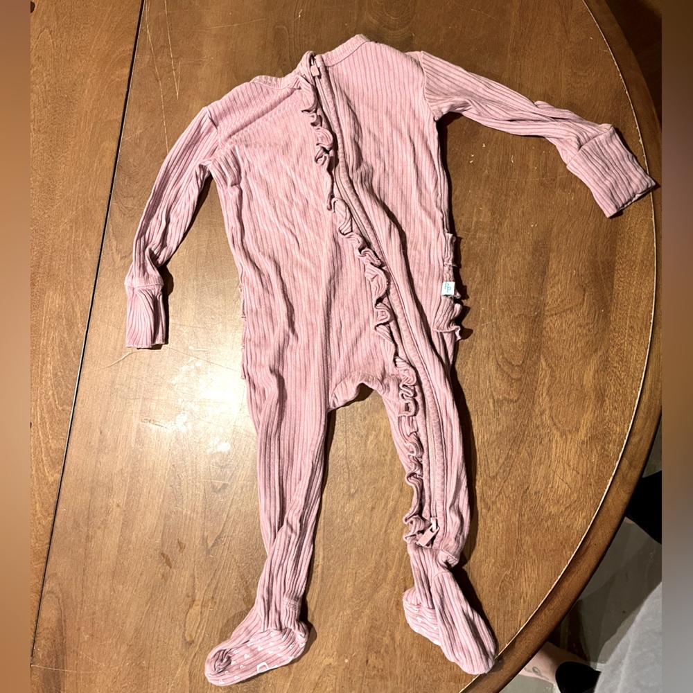 Posh peanut ruffled zippered footie